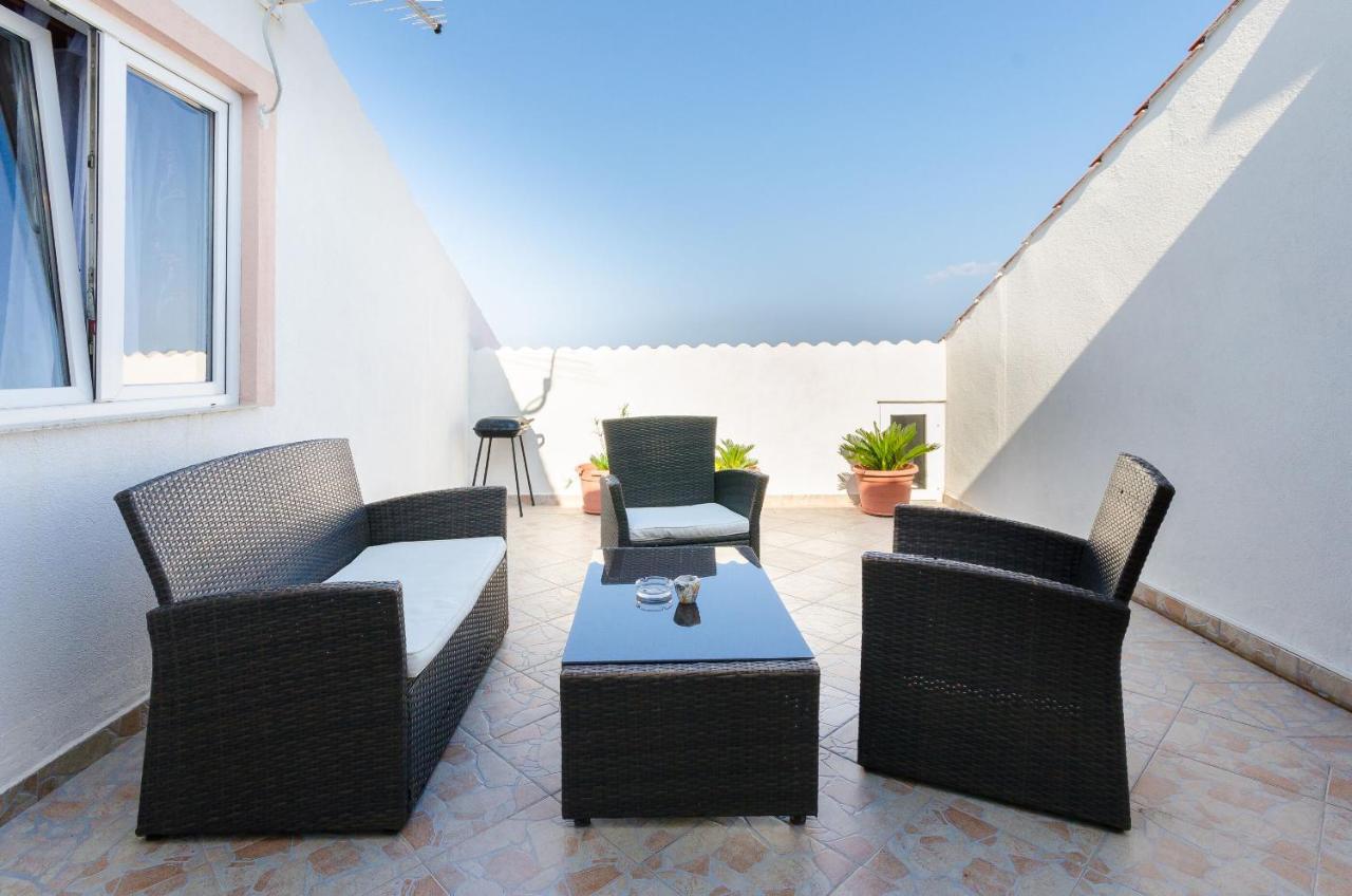 Apartments Albina Lopar Exterior photo
